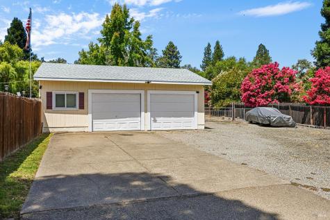 6450 Packing House Road Forestville CA 95436