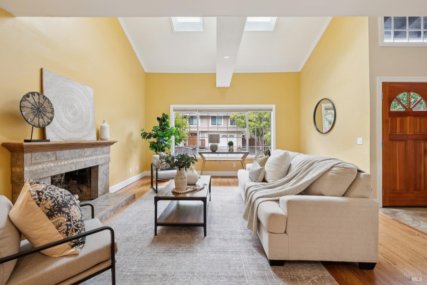 33 Plata Court Novato CA 94947