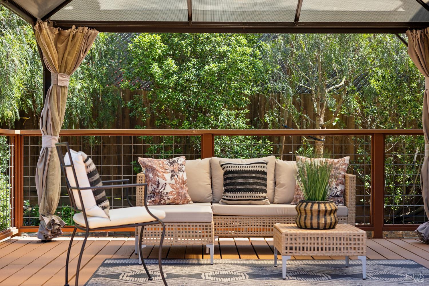 33 Plata Court Novato CA 94947