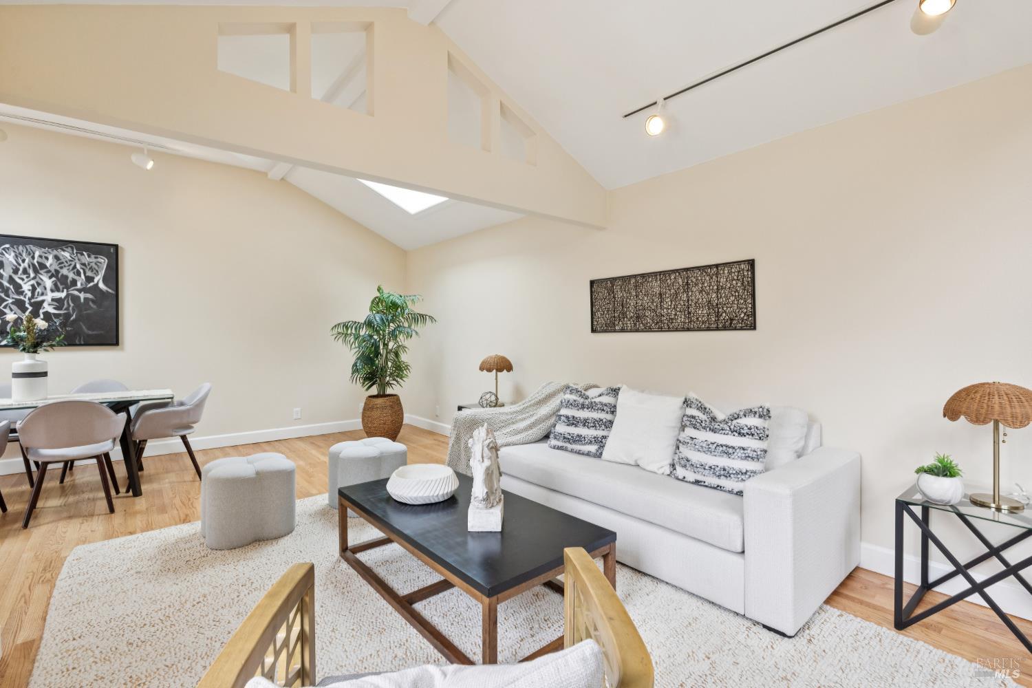 33 Plata Court Novato CA 94947
