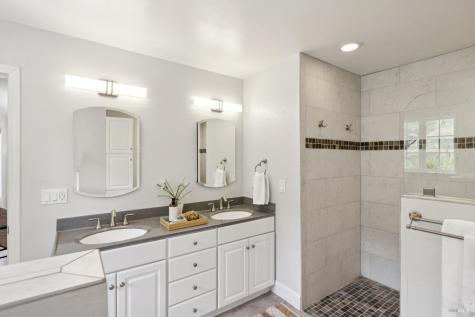 33 Plata Court Novato CA 94947