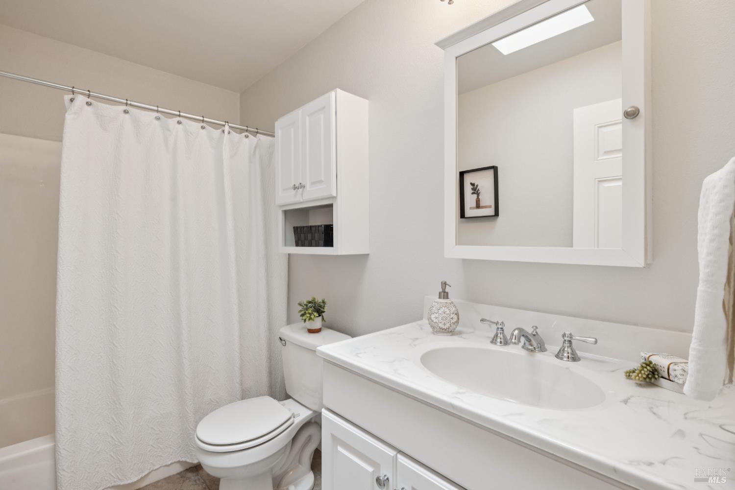 33 Plata Court Novato CA 94947