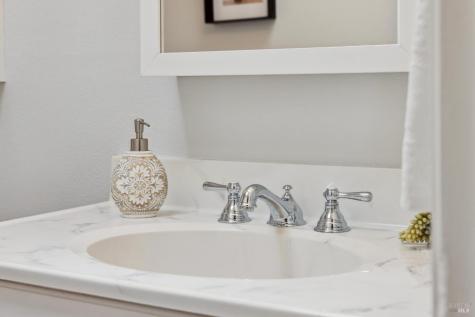 33 Plata Court Novato CA 94947
