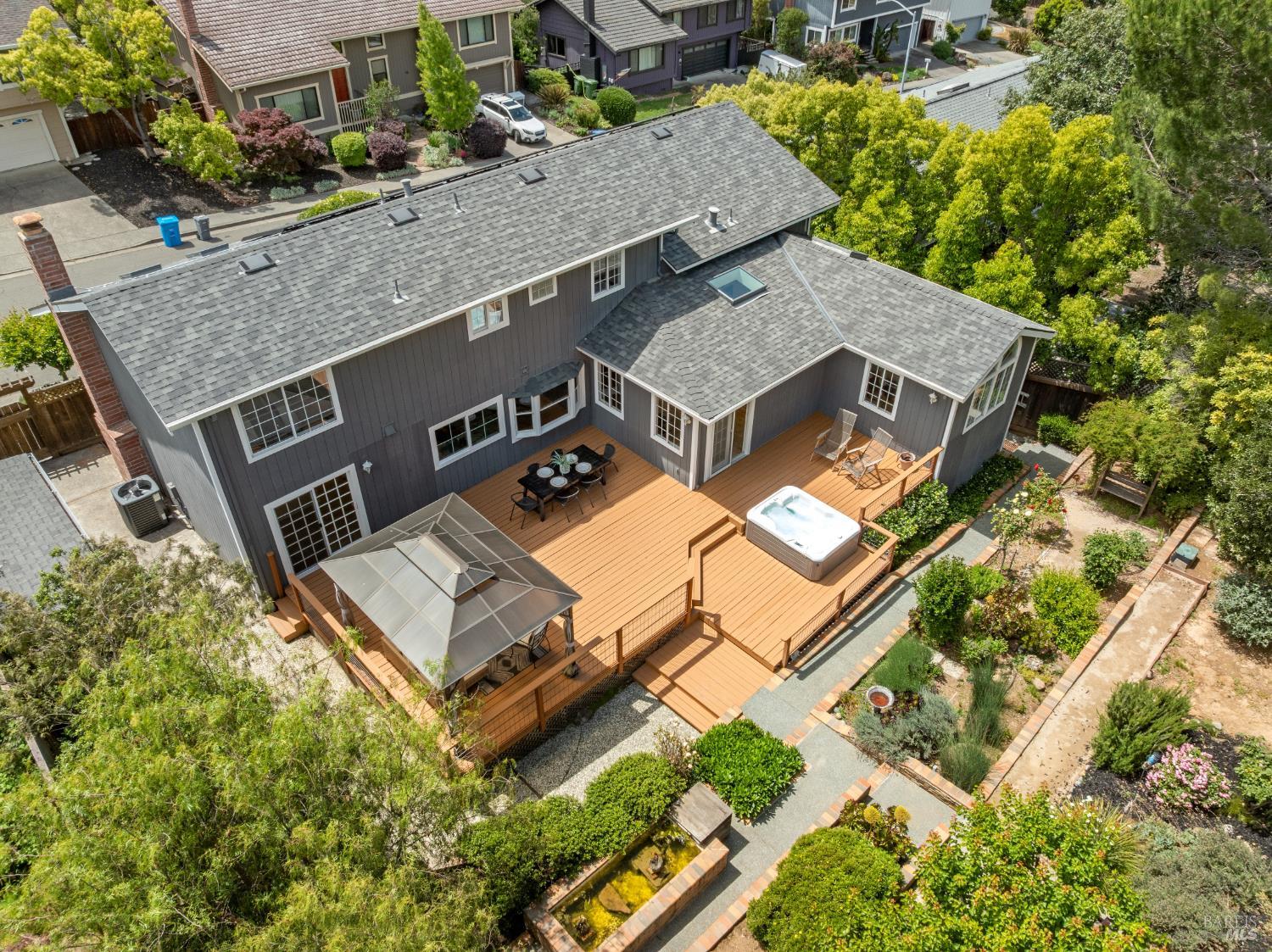 33 Plata Court Novato CA 94947
