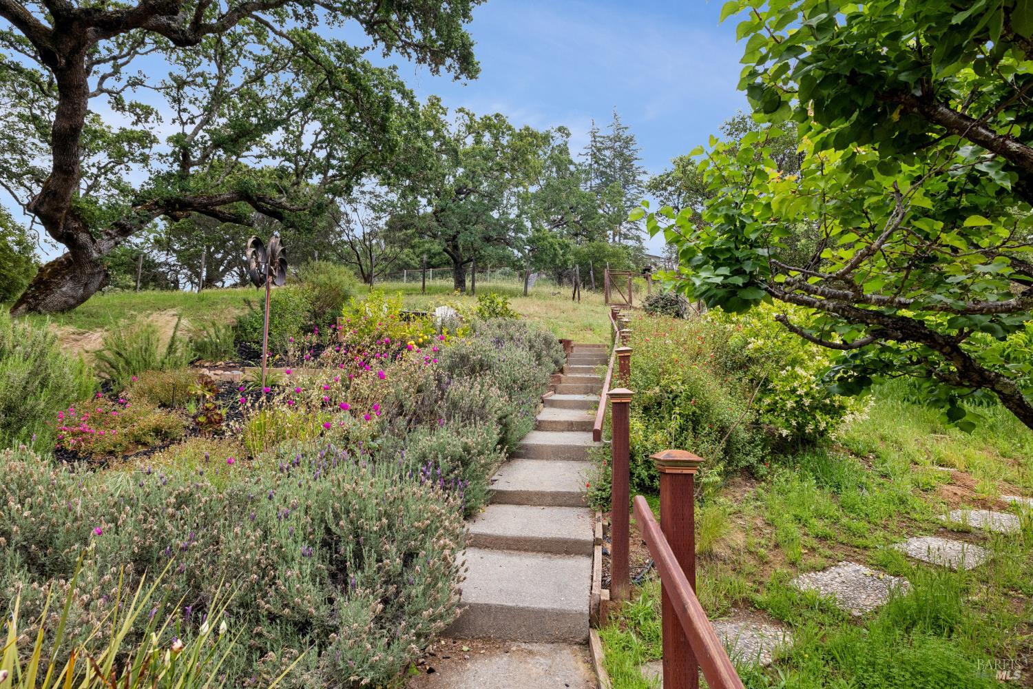 33 Plata Court Novato CA 94947