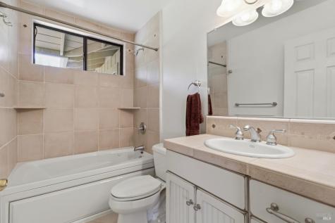 9160 Water Road Cotati CA 94931