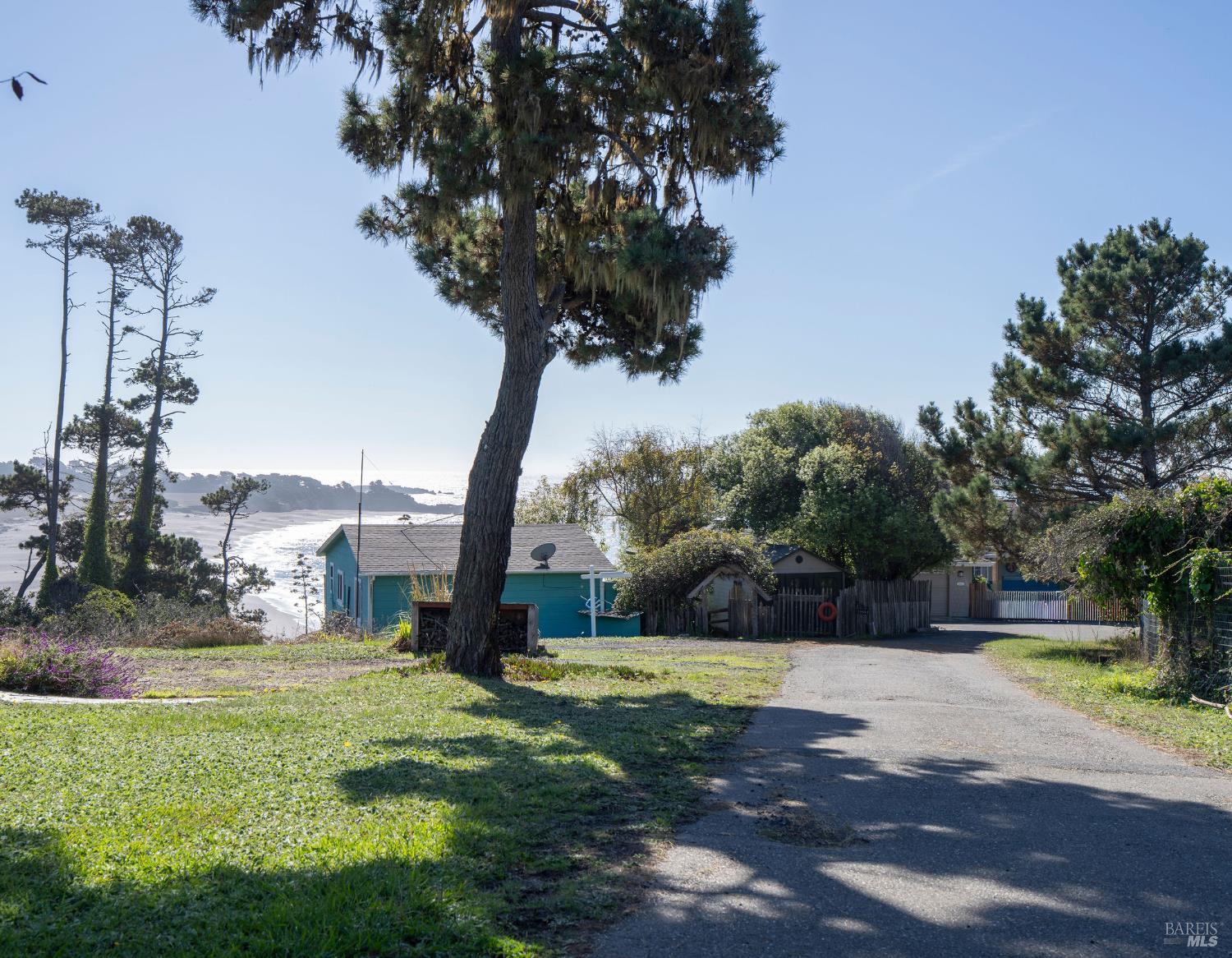 38882 Honey Run Lane Gualala CA 95445