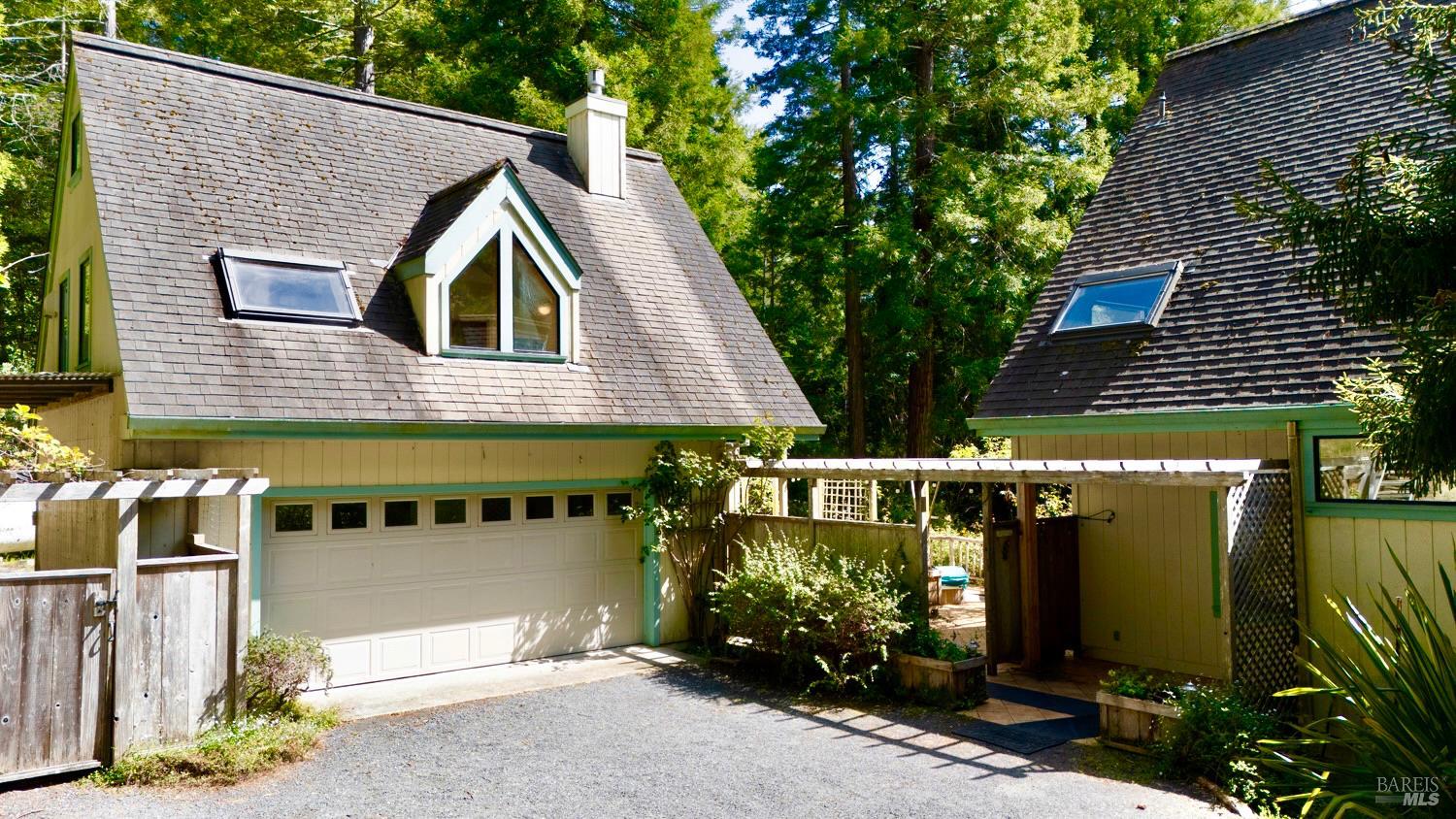 33100 Frog Pond Road Little River CA 95456