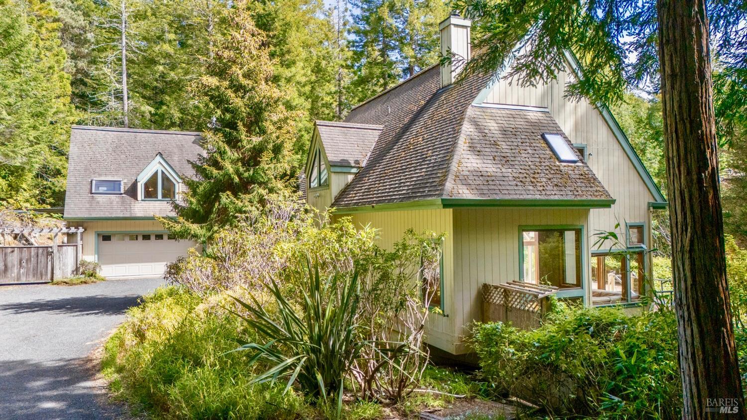 33100 Frog Pond Road Little River CA 95456
