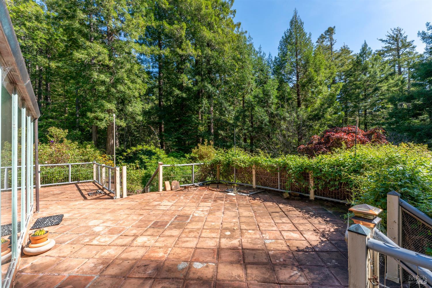 33100 Frog Pond Road Little River CA 95456