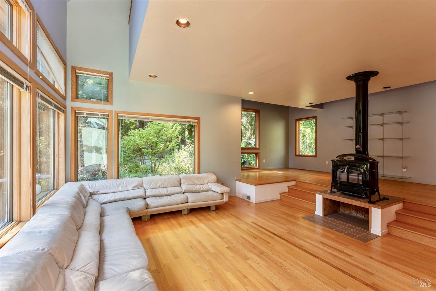 33100 Frog Pond Road Little River CA 95456