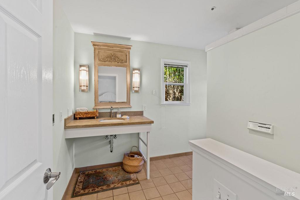 424 Greens Drive Healdsburg CA 95448