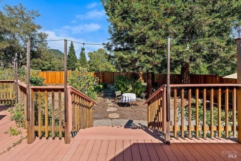 424 Greens Drive Healdsburg CA 95448