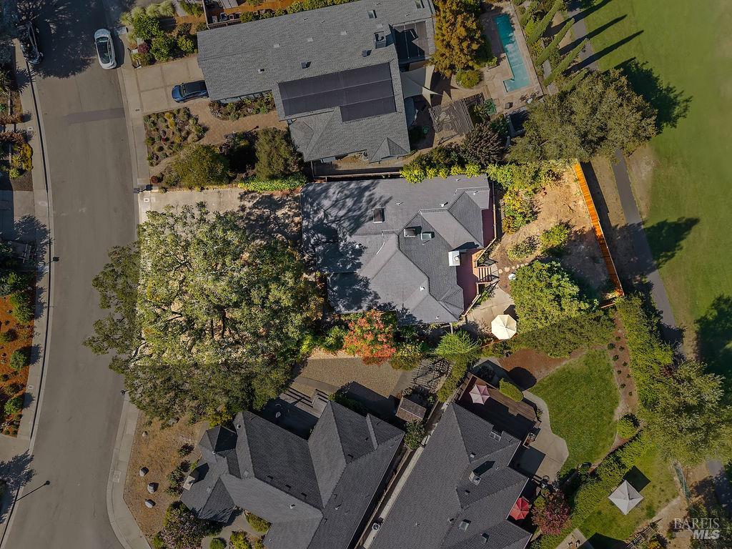 424 Greens Drive Healdsburg CA 95448