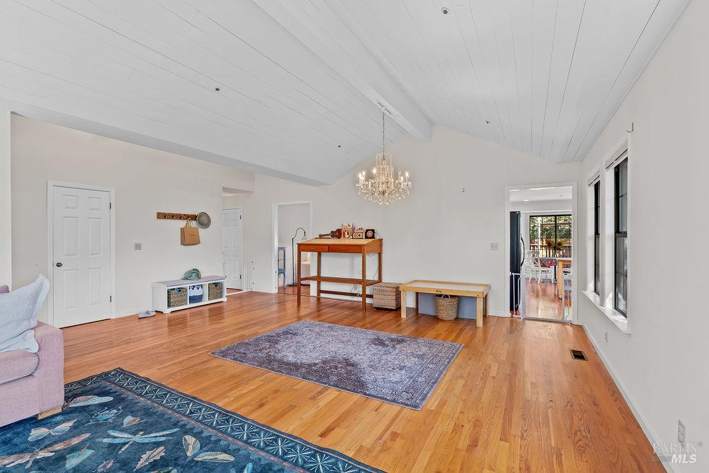 424 Greens Drive Healdsburg CA 95448