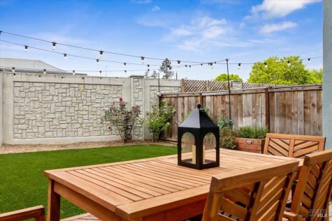 433 Blythewood Place Santa Rosa CA 95407