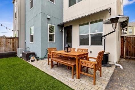 433 Blythewood Place Santa Rosa CA 95407