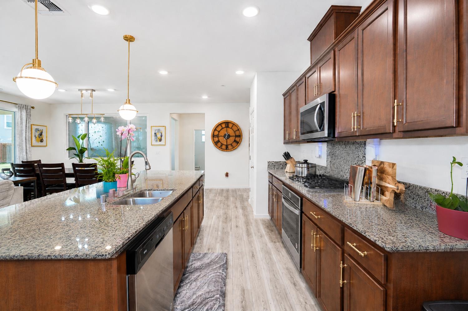 503 Madrone Street Lathrop CA 95330