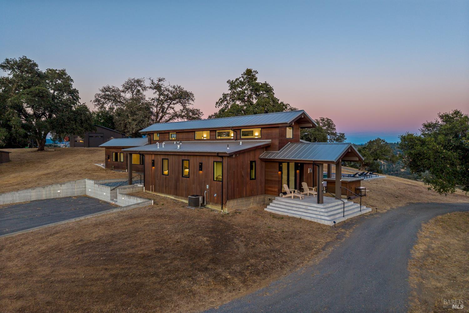 18115 Highlands Ridge Road Yorkville CA 95494