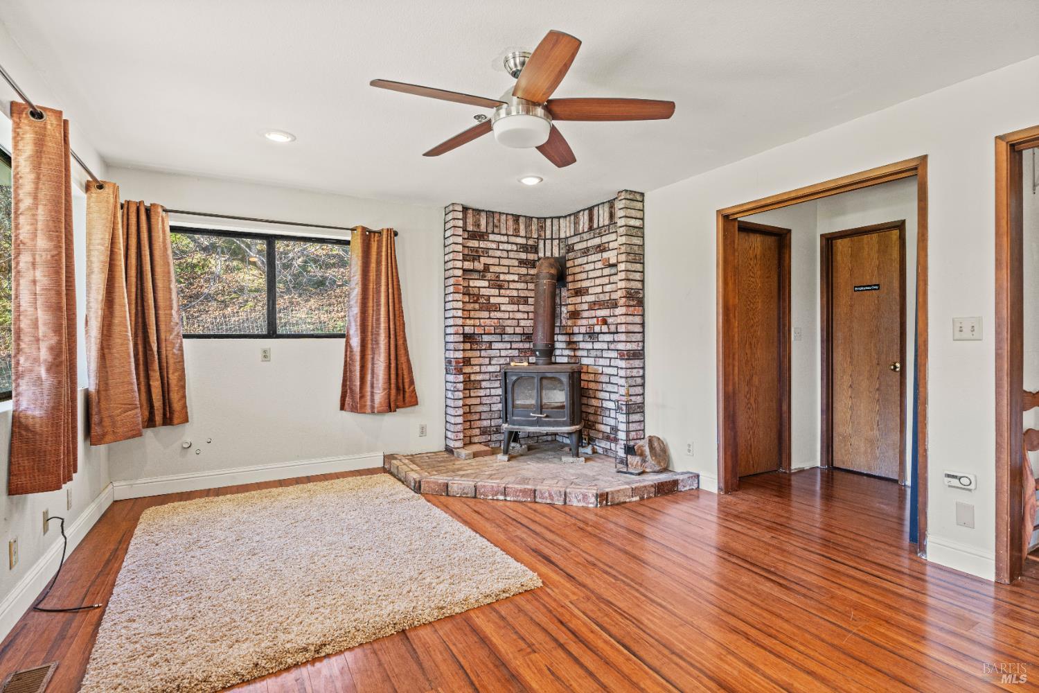 6620 Robinson Creek Road Ukiah CA 95482