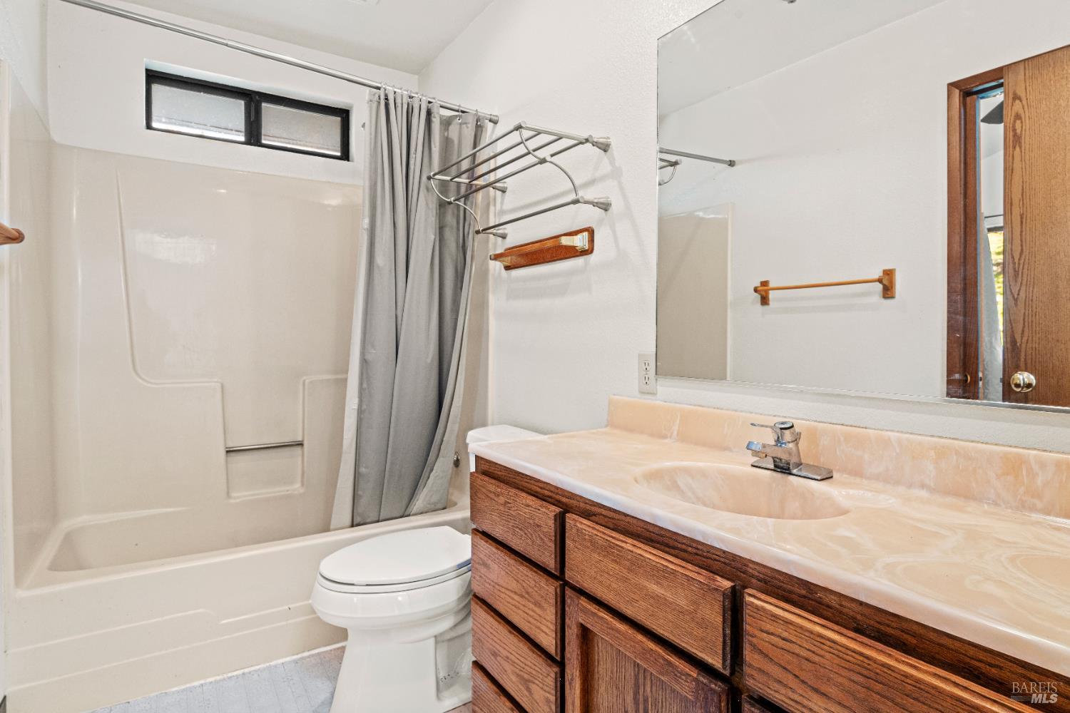 6620 Robinson Creek Road Ukiah CA 95482