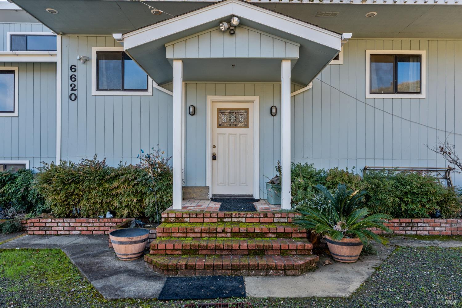 6620 Robinson Creek Road Ukiah CA 95482