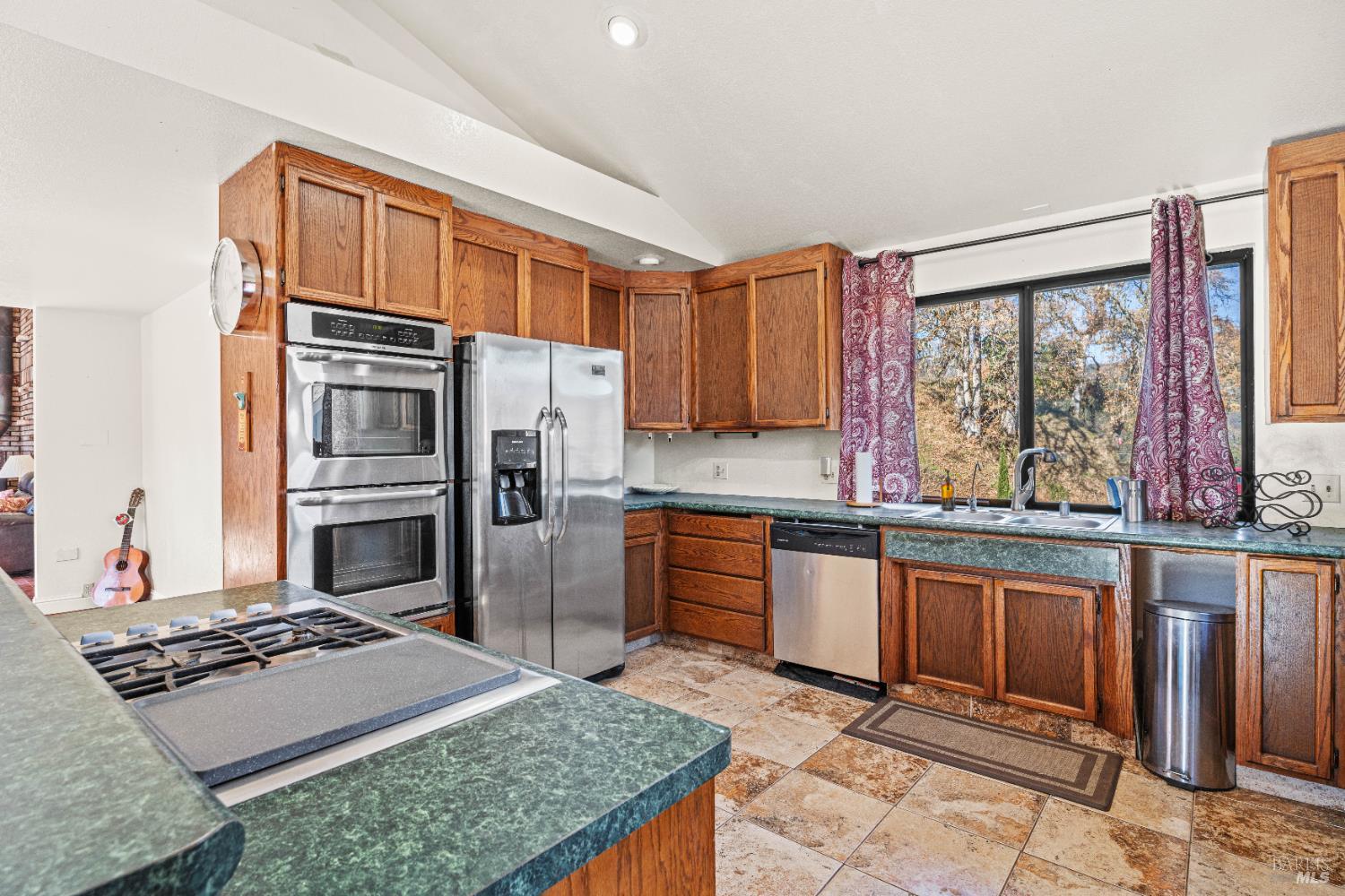 6620 Robinson Creek Road Ukiah CA 95482