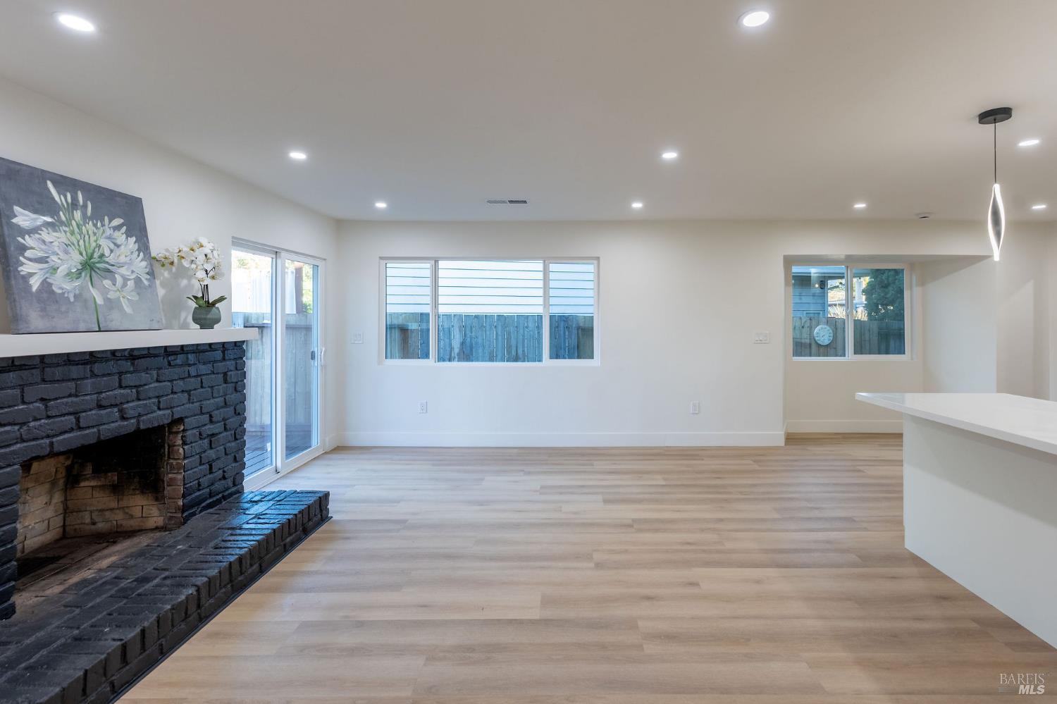 2625 Neotomas Avenue Santa Rosa CA 95405