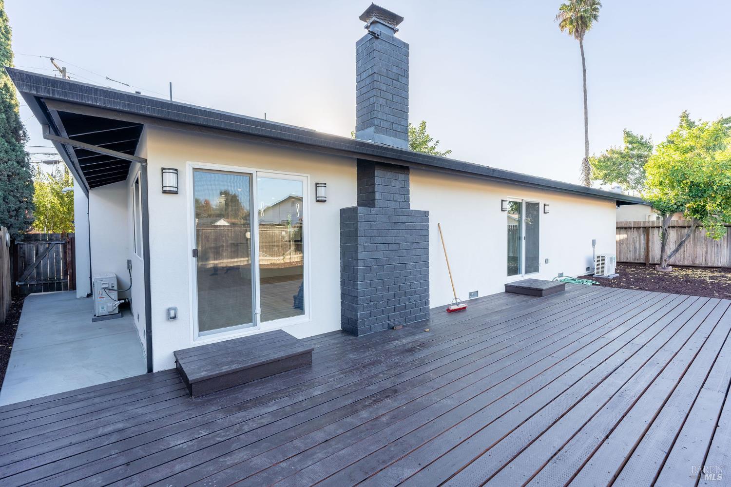 2625 Neotomas Avenue Santa Rosa CA 95405