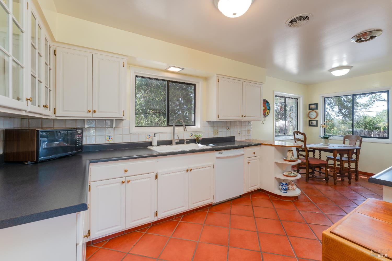 1921 Ridge Road Ukiah CA 95482