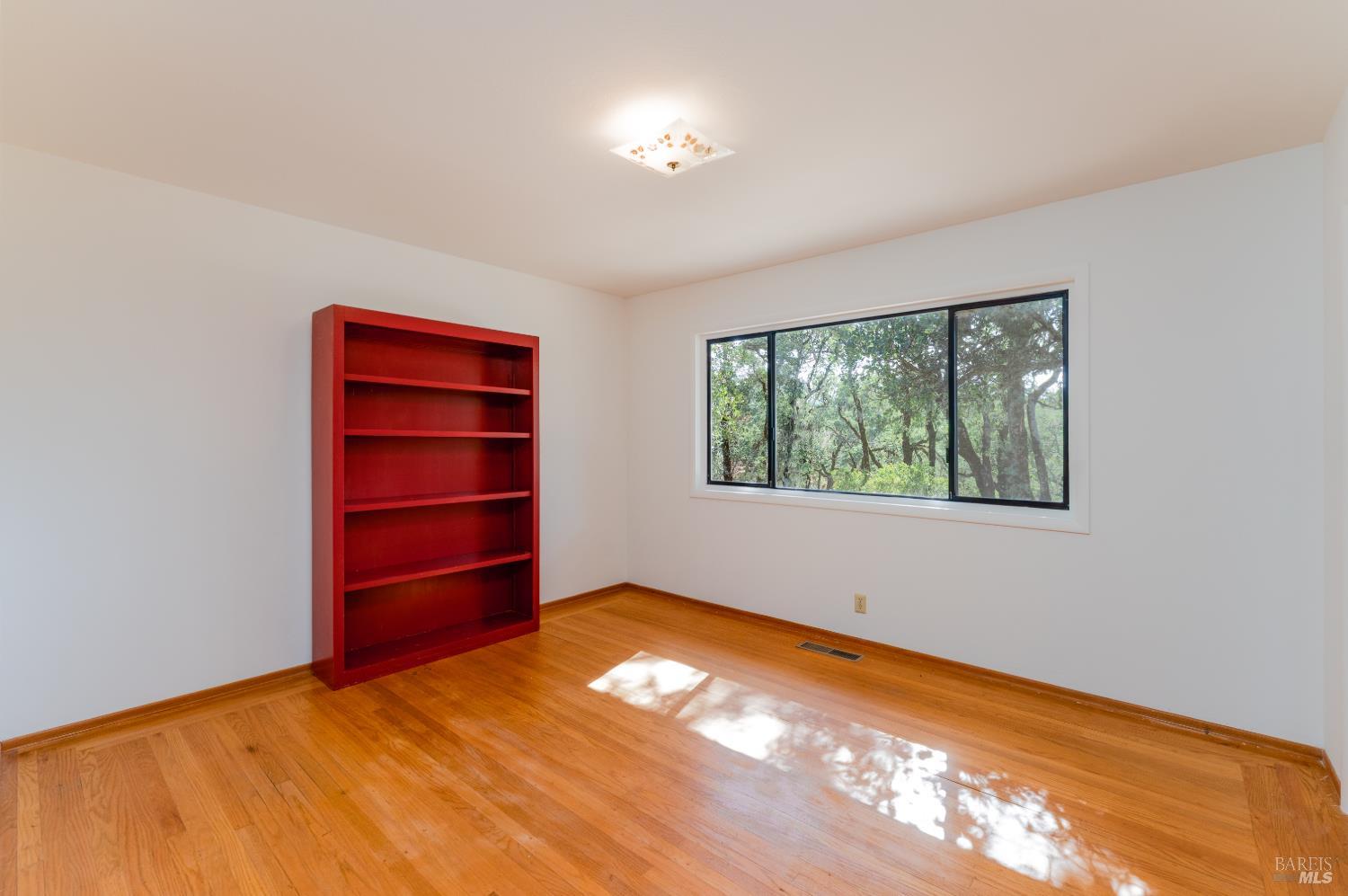 1921 Ridge Road Ukiah CA 95482