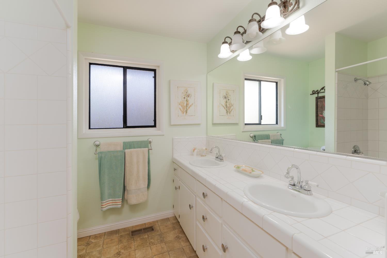 1921 Ridge Road Ukiah CA 95482
