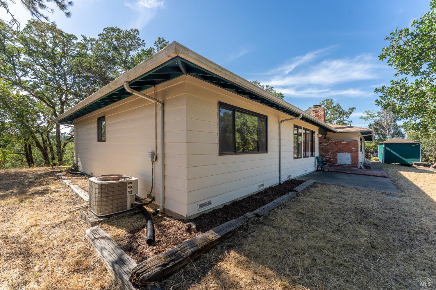 1921 Ridge Road Ukiah CA 95482