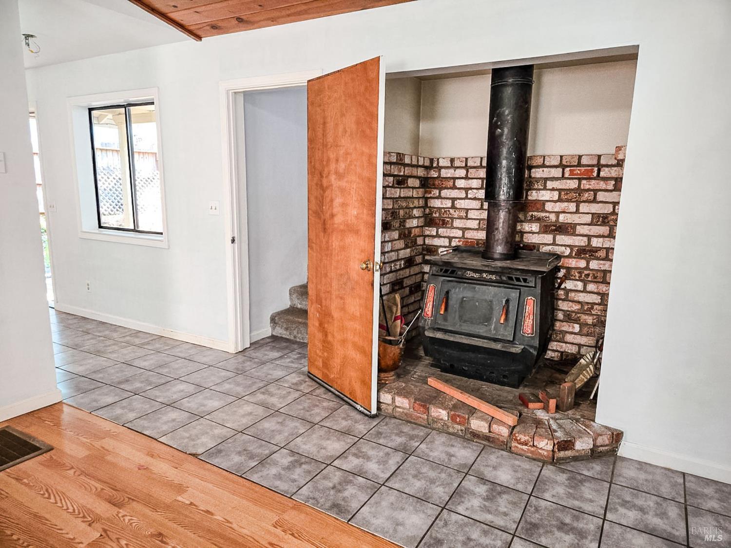 2043 Primrose Drive Willits CA 95490