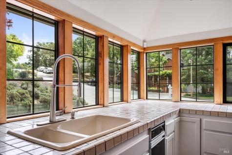 3541 Golf View Terrace Santa Rosa CA 95405