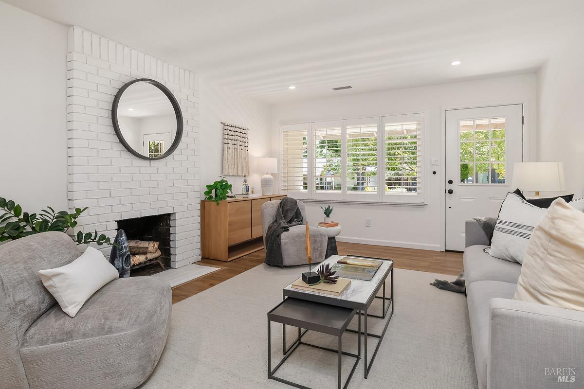 313 Corrillo Drive San Rafael CA 94903