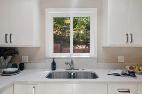 9 Francis Avenue San Anselmo CA 94960