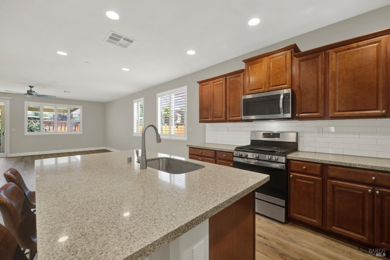 373 Anchorage Drive Vacaville CA 95687