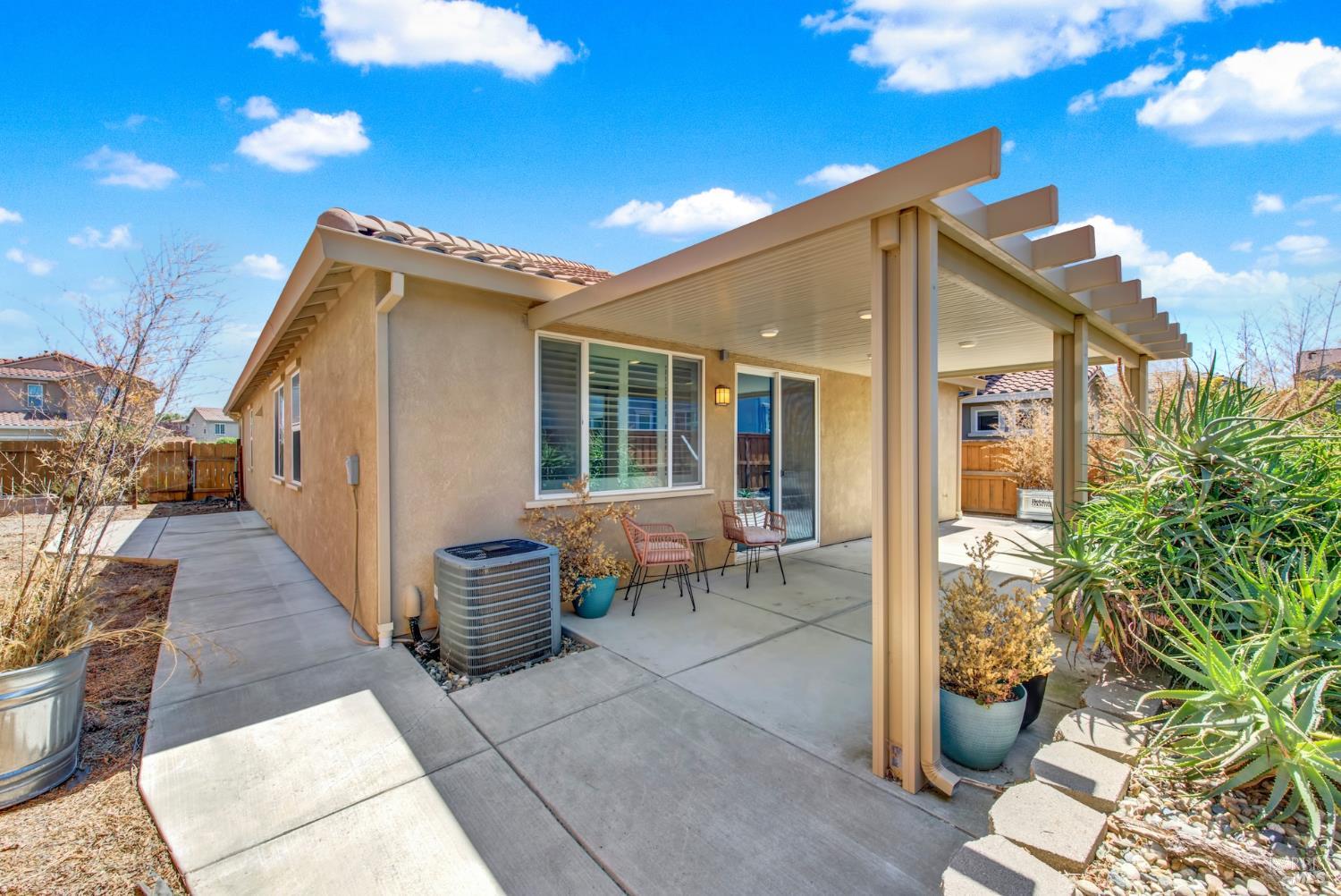 373 Anchorage Drive Vacaville CA 95687