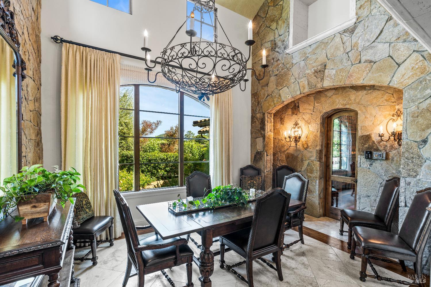 7035 Silverado Trail Napa CA 94558