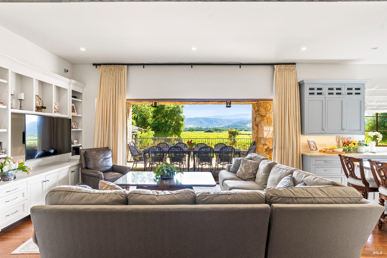 7035 Silverado Trail Napa CA 94558