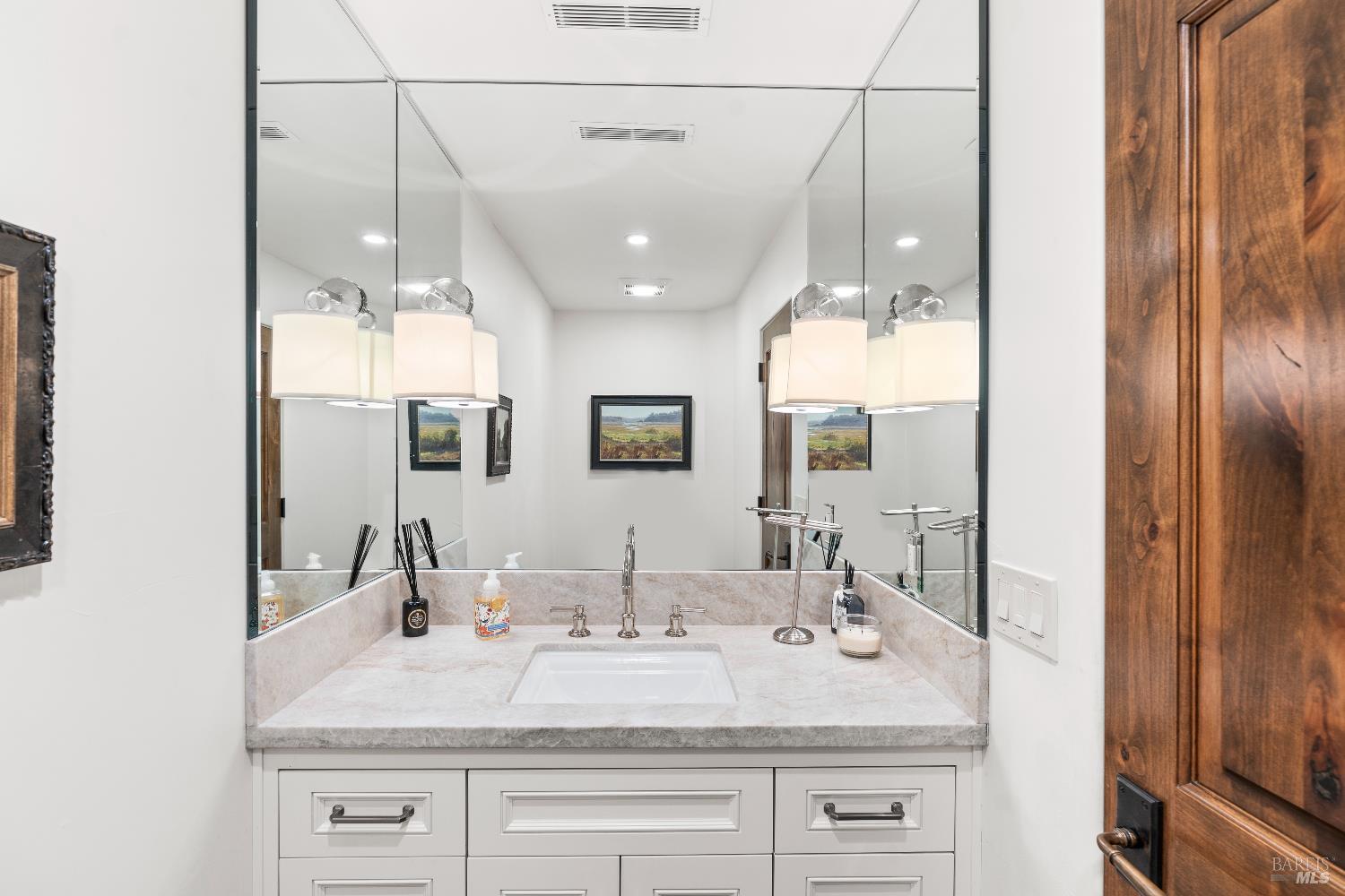 7035 Silverado Trail Napa CA 94558