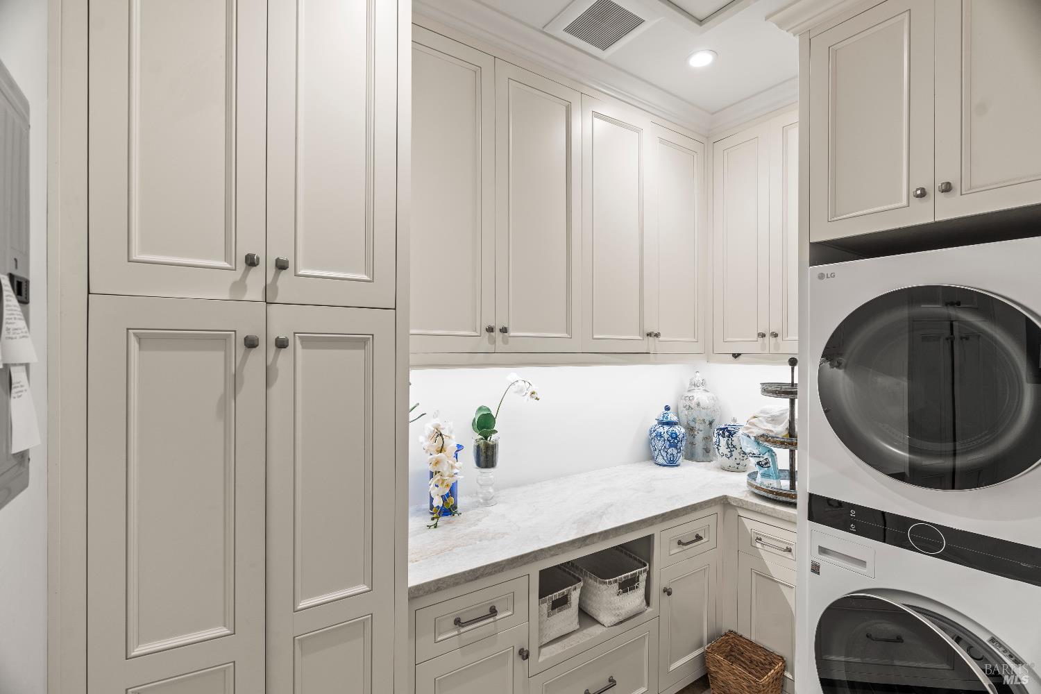 7035 Silverado Trail Napa CA 94558