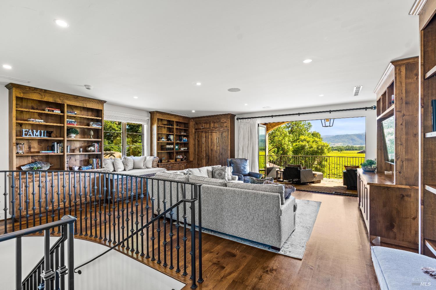 7035 Silverado Trail Napa CA 94558