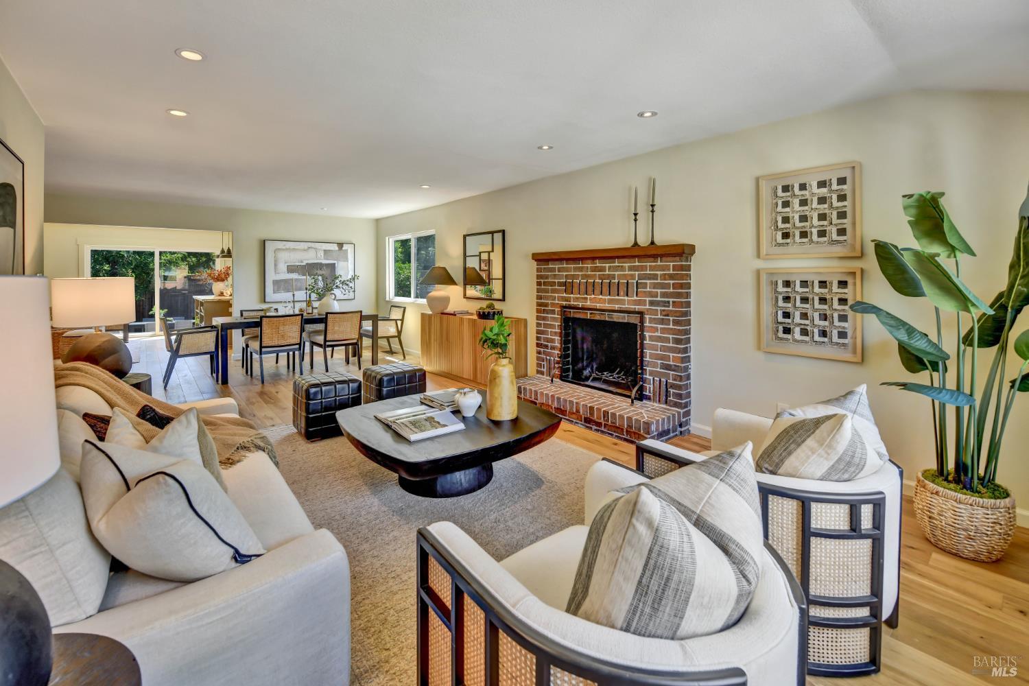 18970 Lomita Avenue Sonoma CA 95476