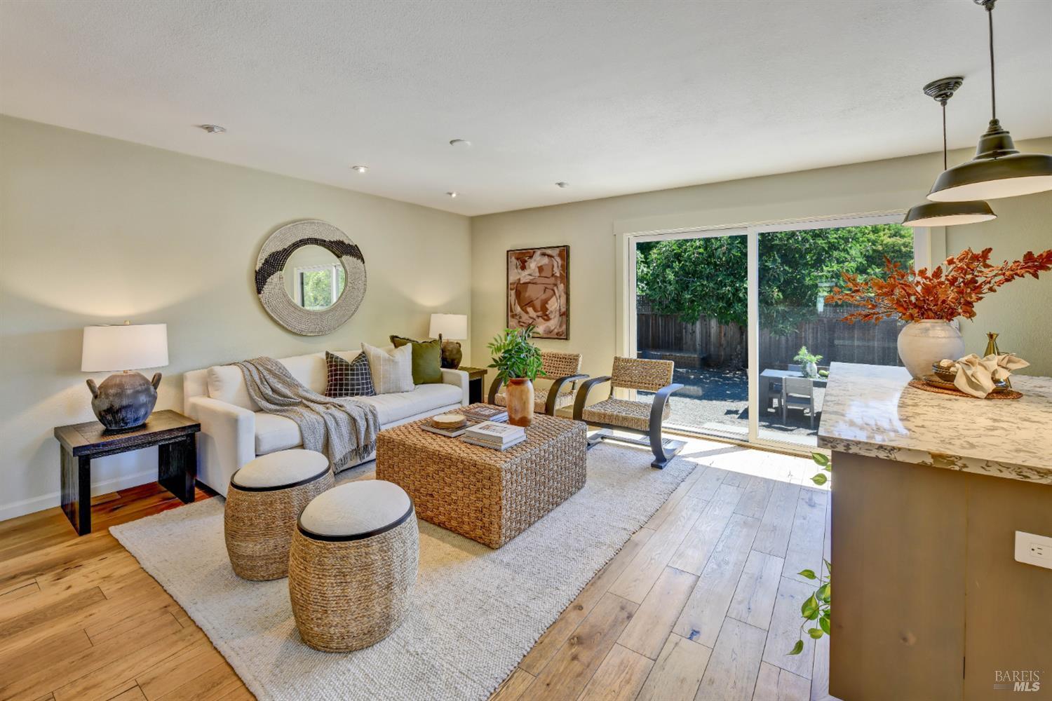 18970 Lomita Avenue Sonoma CA 95476