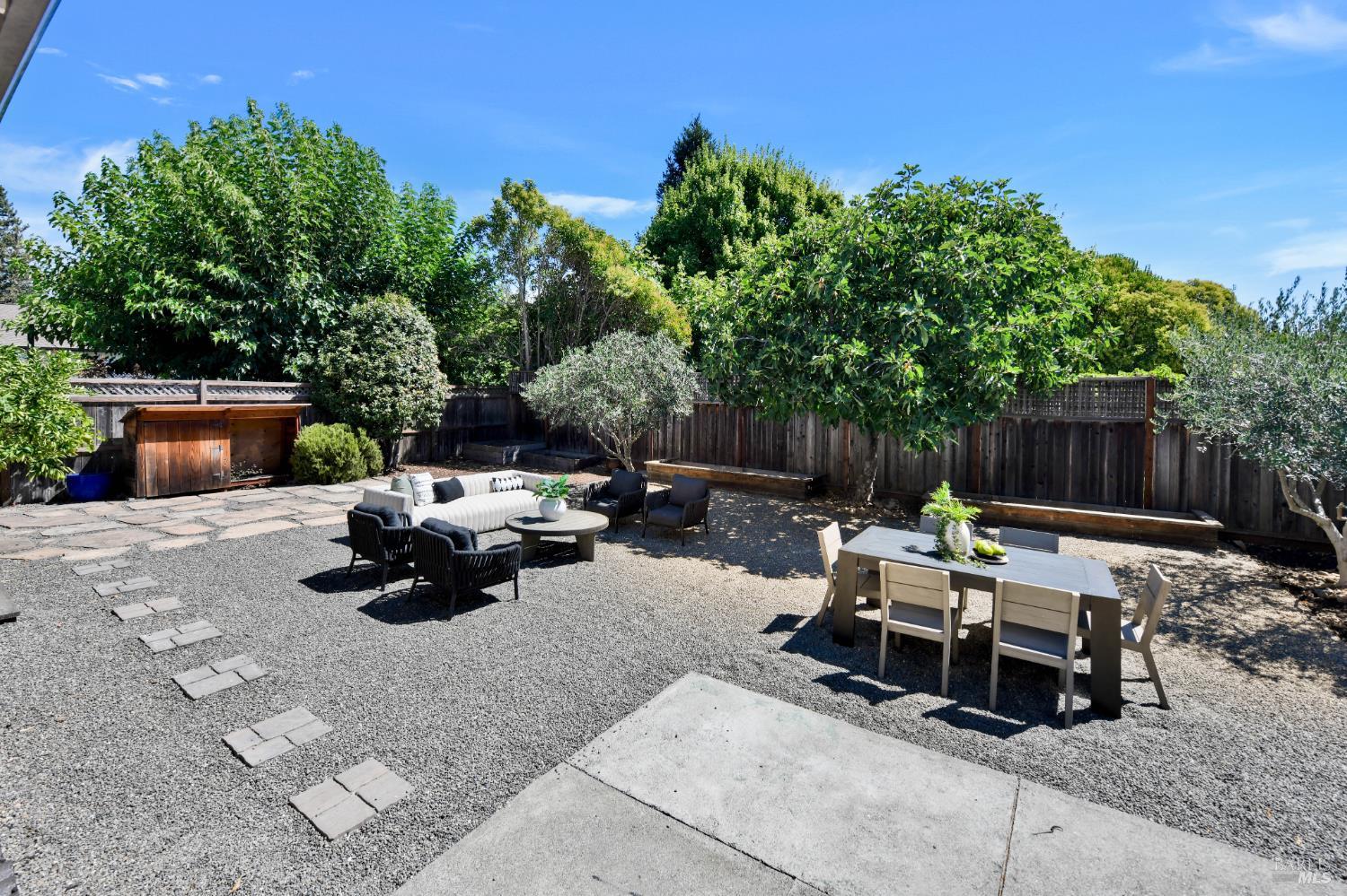 18970 Lomita Avenue Sonoma CA 95476