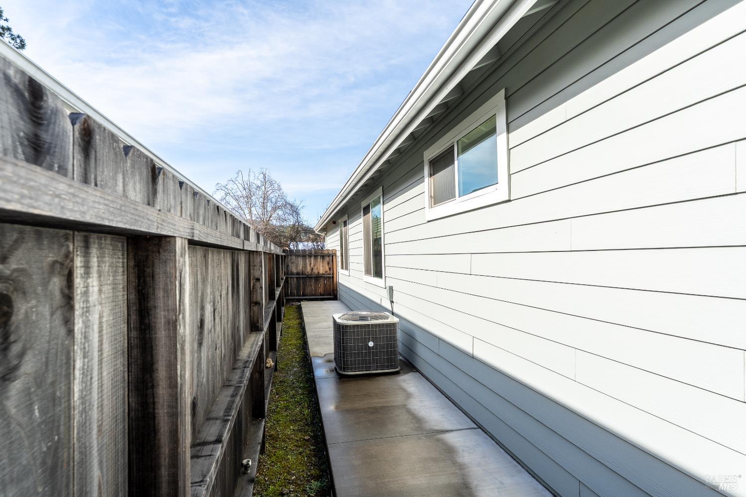 1407 Brothers Lane Willits CA 95490