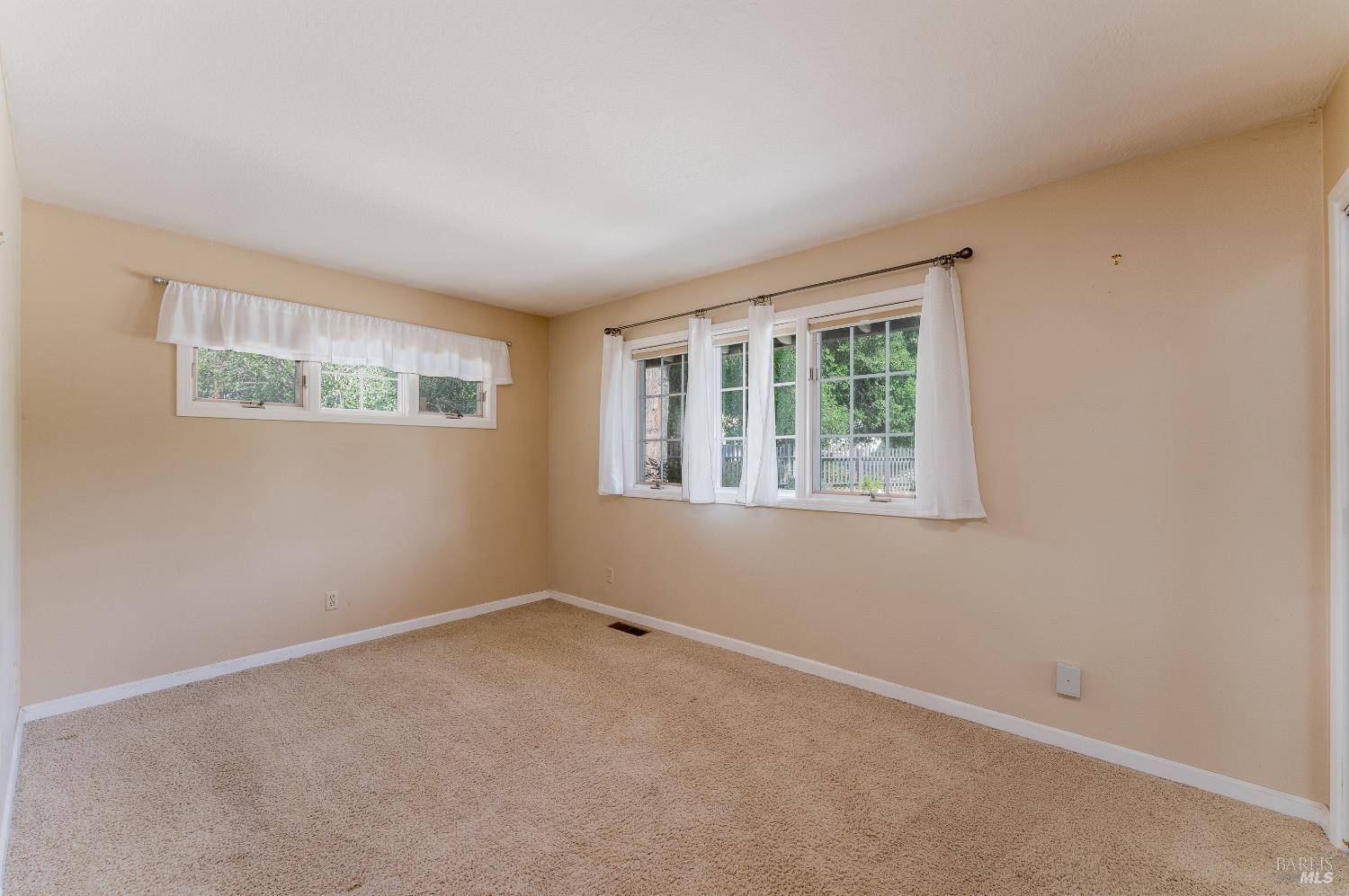 1260 Sequoia Plaza Ukiah CA 95482