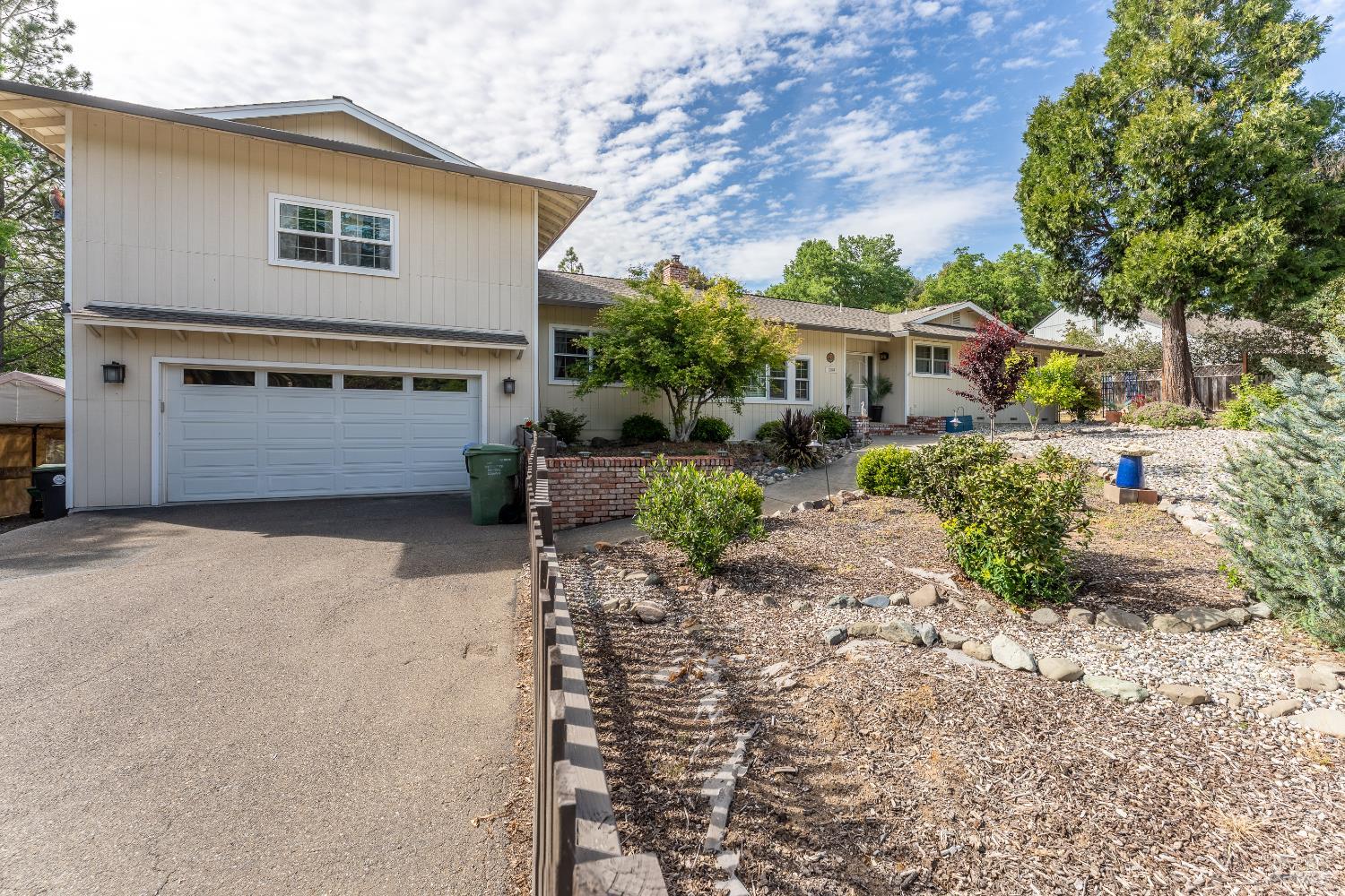 1260 Sequoia Plaza Ukiah CA 95482